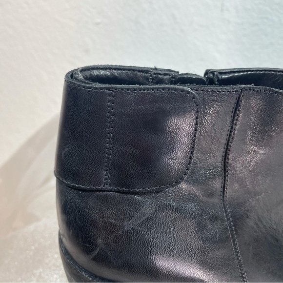 Vince Camuto black leather Debra side zipper ankle heeled boots - Picture 3 of 16